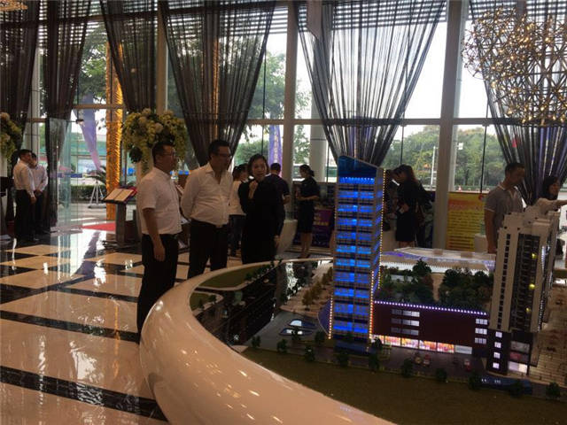 熱烈歡迎香港西貢區(qū)工商聯(lián)魏志偉會長一行到東辰集團(tuán)參觀訪問