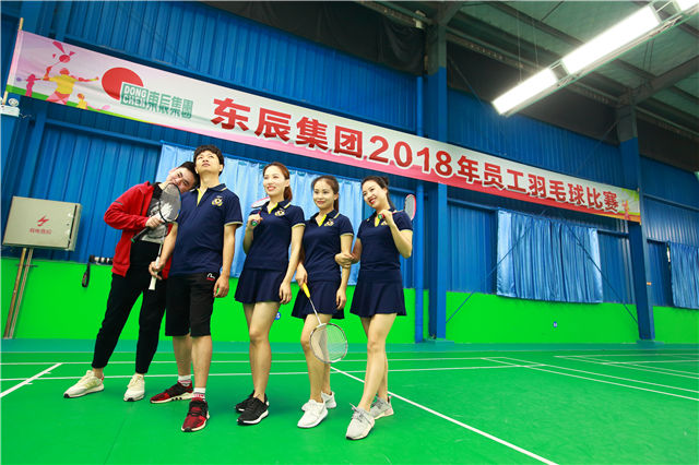 激情飛揚(yáng) 誰(shuí)羽爭(zhēng)鋒 激情飛揚(yáng) 誰(shuí)羽爭(zhēng)鋒