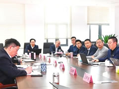 以勇氣和智慧走向未來 | 東辰教育集團(tuán)2020年度總結(jié)表彰暨2021教育方向標(biāo)發(fā)布會(huì)